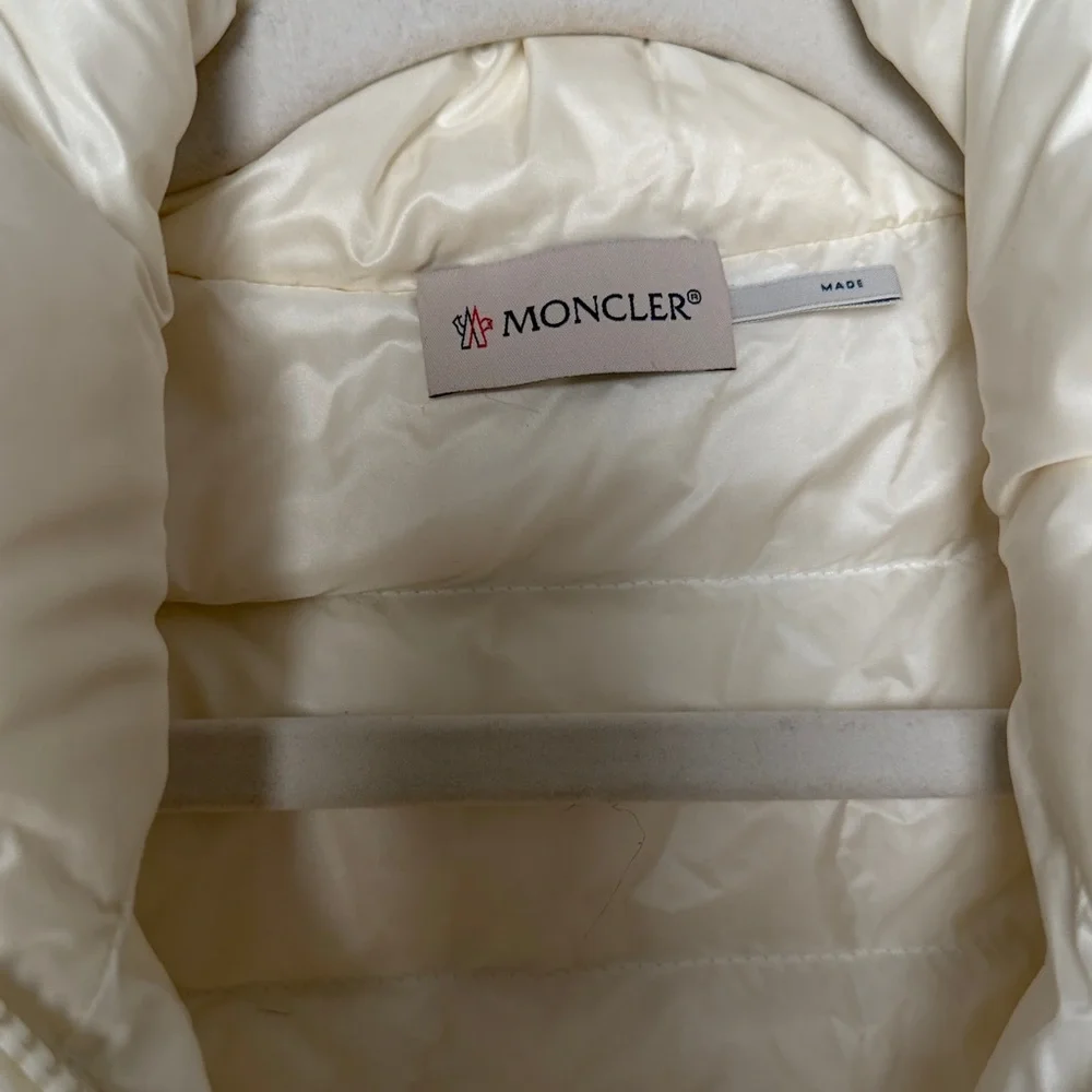 Moncler Women's Ivory Puffer Cardigan / Jacket - Picture 11 of 12